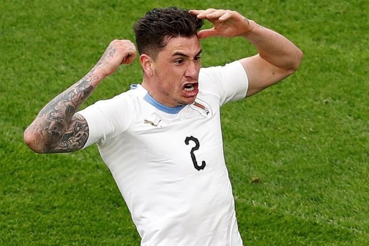 Gimenez, pahlawan kemenangan yang akhiri "kutukan" Uruguay