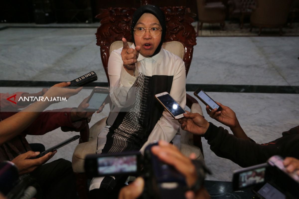 Risma Minta BKD-Inspektorat Surabaya Data PNS Bolos Kerja