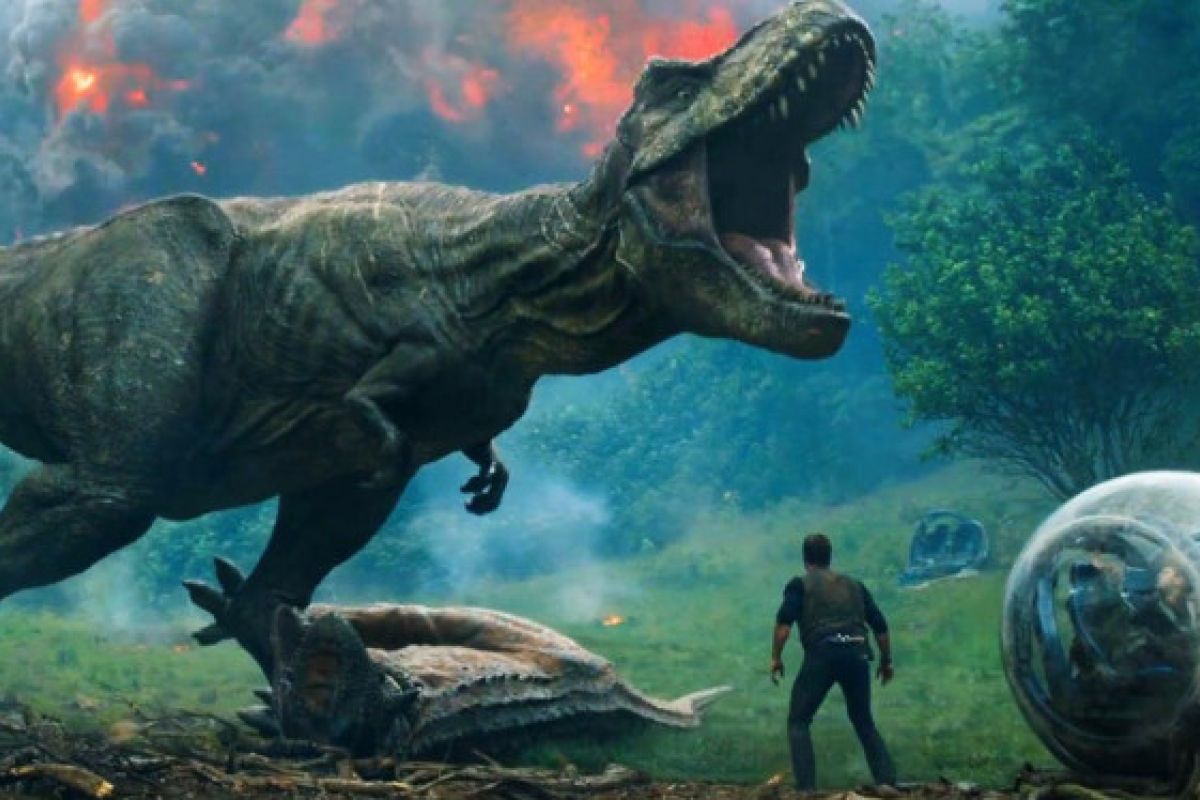 "Jurassic World" hampir meraup 1 miliar dolar AS