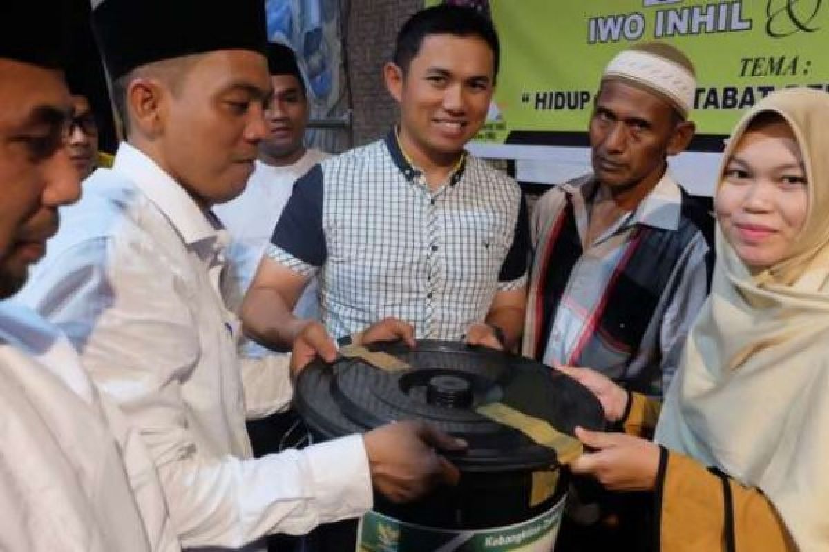 Lewat IWO Inhil, Baznas Serahkan 150 Bantuan Kepada Janda dan Fakir Miskin