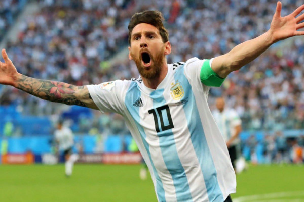 Messi lebih baik daripada Maradona