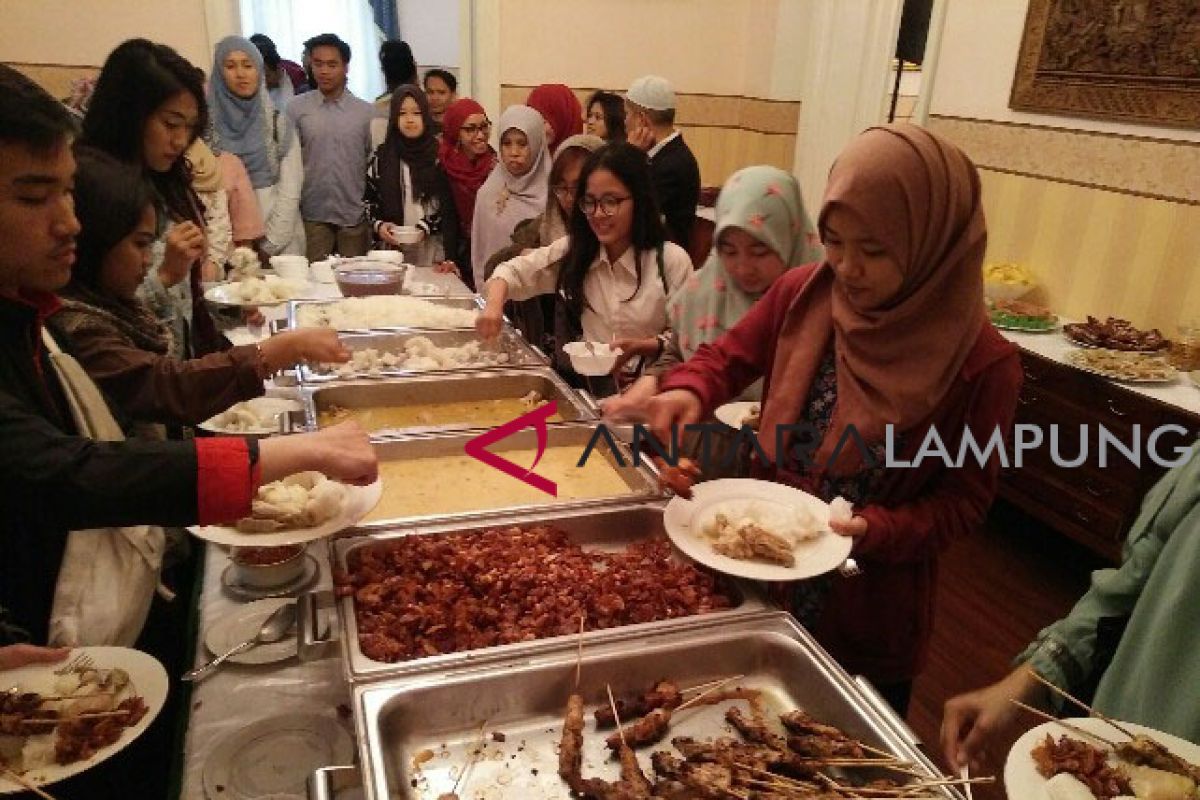 Ada Piala Dunia dan rindu masakan bunda