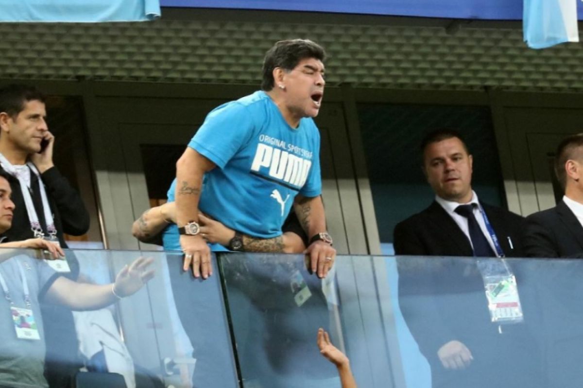 Maradona dilarikan ke rumah sakit usai saksikan kemenangan Argentina