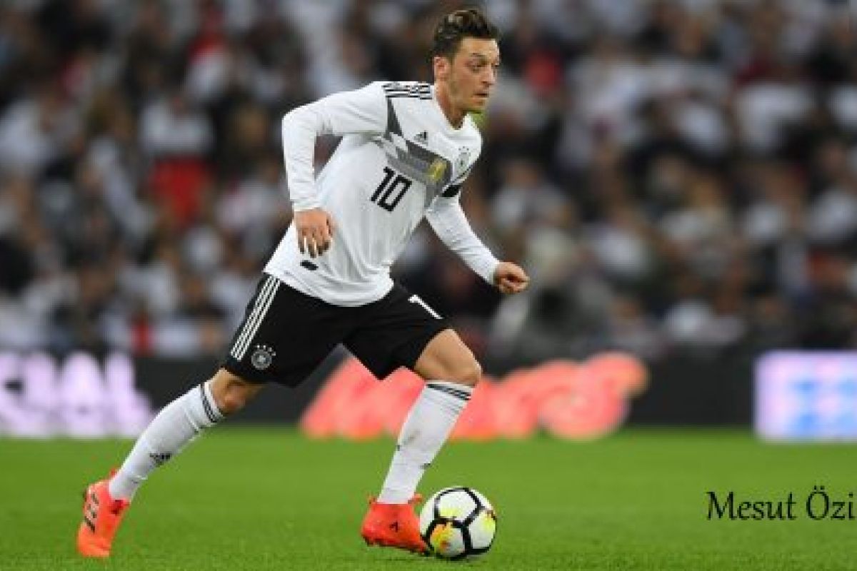 Mesut Ozil Mundur Dari Timnas Jerman