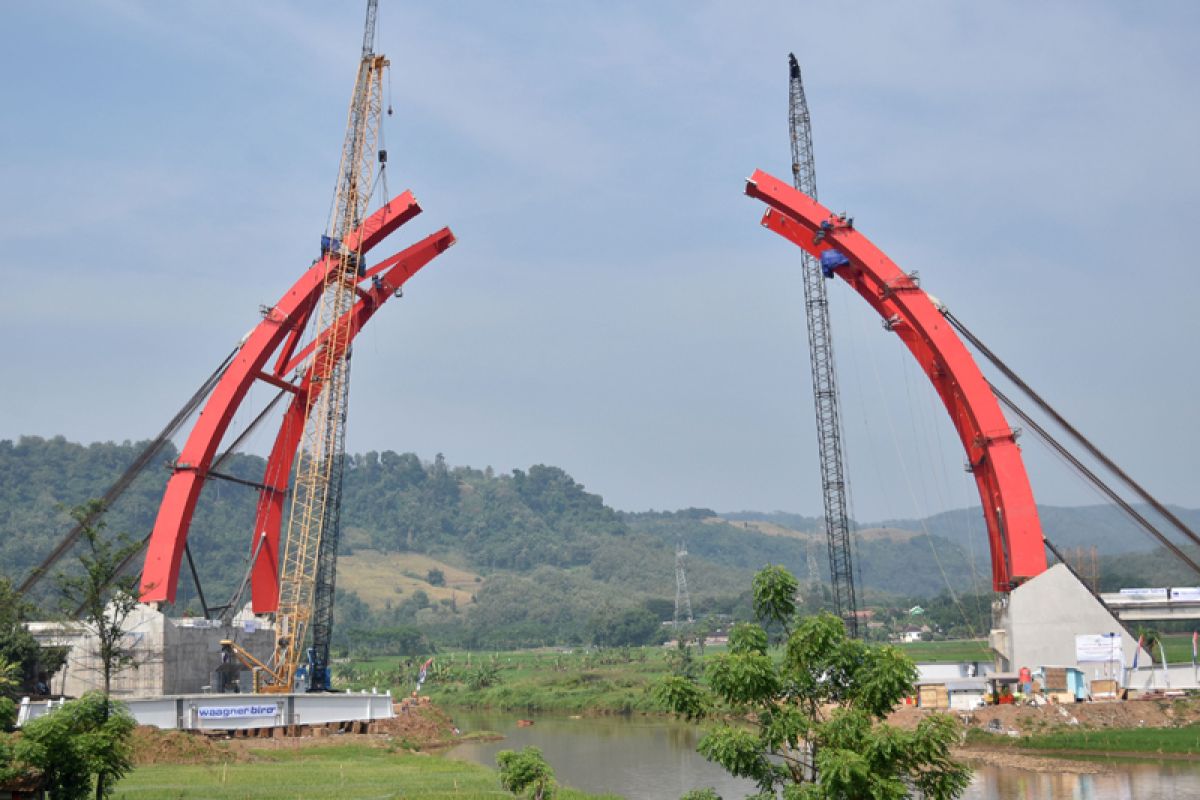 Menteri PUPR resmikan pembukaan Jembatan Kali Kuto