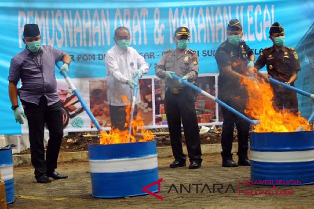 Polres Pelabuhan Makassar amankan 6.336 kosmetik ilegal