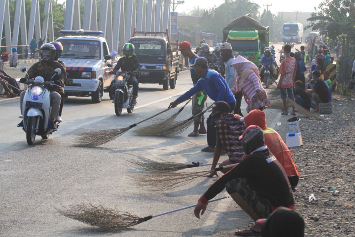 Pantura Indramayu terpantau ramai lancar