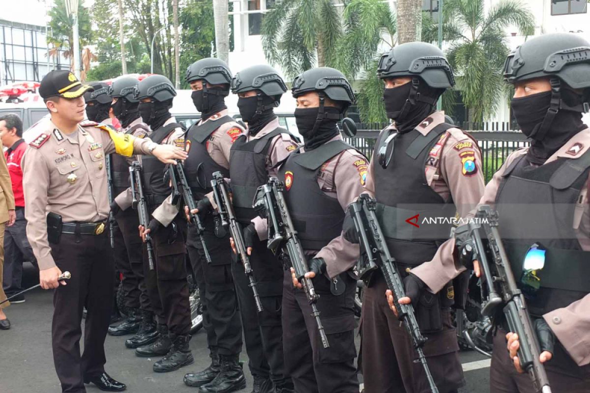 Polres Jember Siagakan Penembak Jitu di Jalur Mudik (Video)