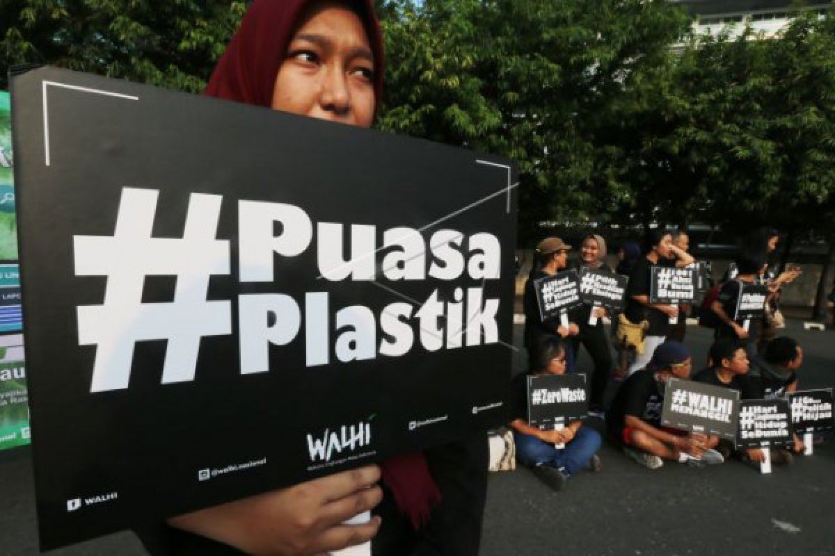 Warga Rwanda tantang polusi plastik