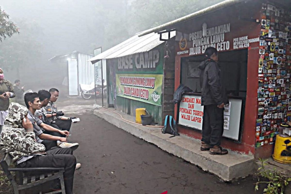 Kebakaran hutan Gunung Lawu berangsur padam