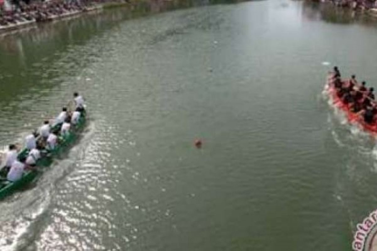 Promosi Danau Meduyan, Pemdes Kota Lama Inhu Selenggarakan Pacu Sampan Mini