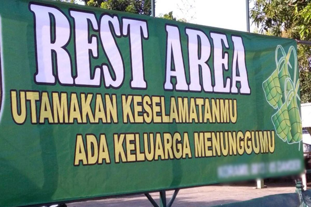 Minimarket jalur mudik Bekasi dijadikan 'rest area'