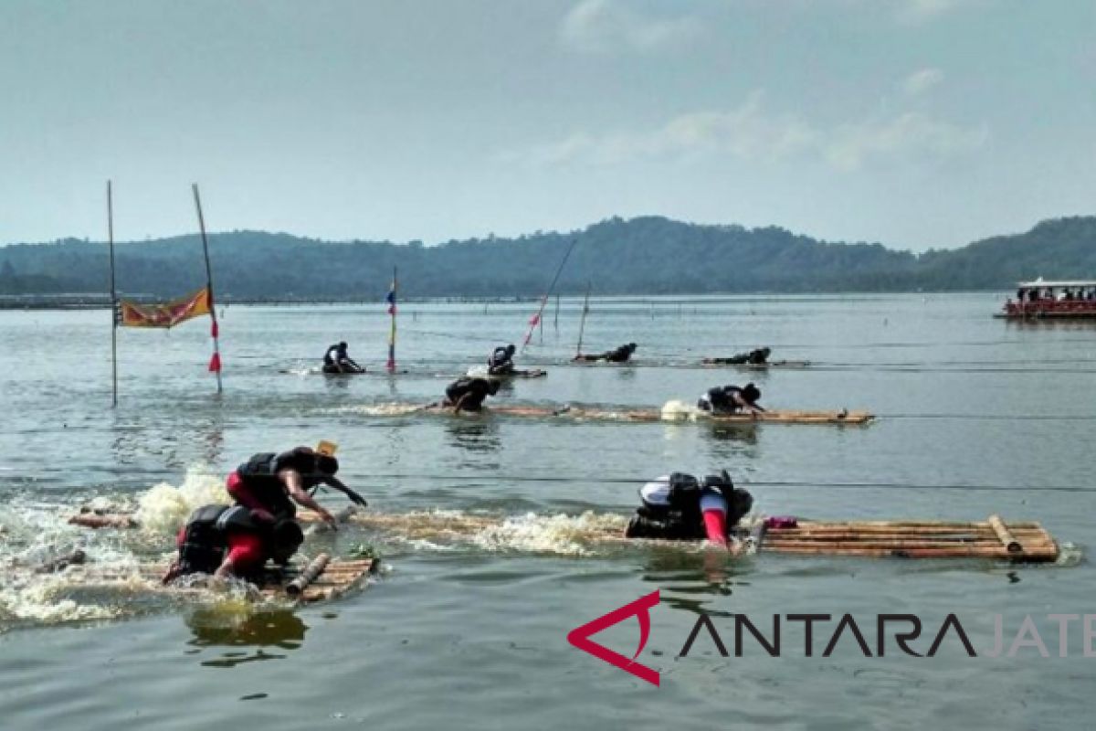 Ratusan tim ikuti Festival Gethek Rowo Jombor