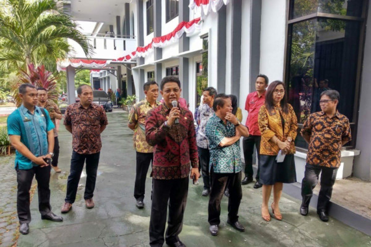 Hari pertama kerja, Sekdaprov Hidayat sidak 13 OPD