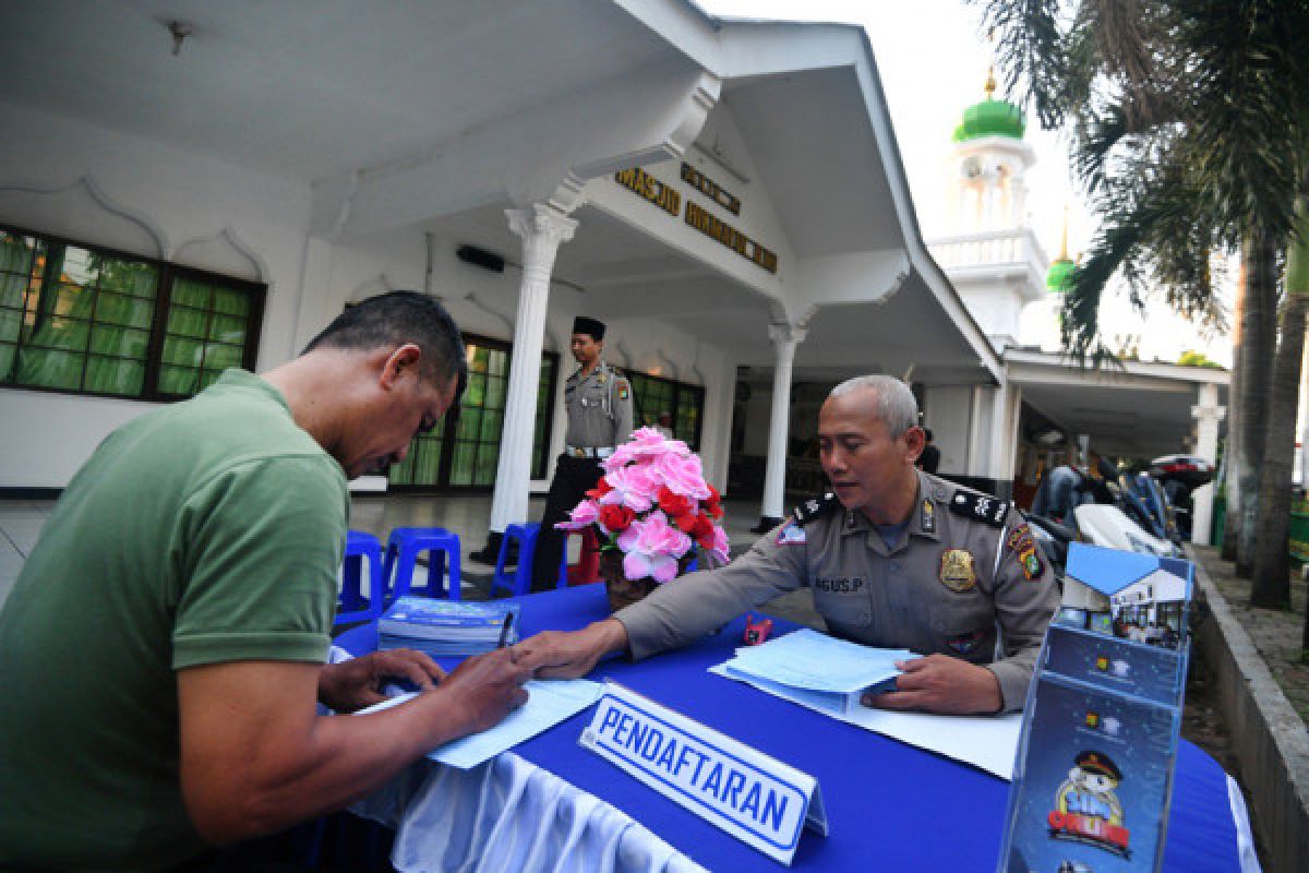 Pasokan material SIM datang secara bertahap