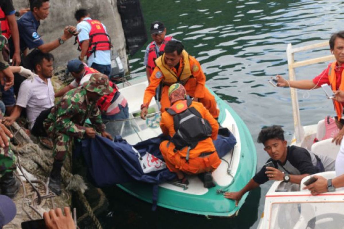 Dua korban lagi ditemukan di Danau Toba