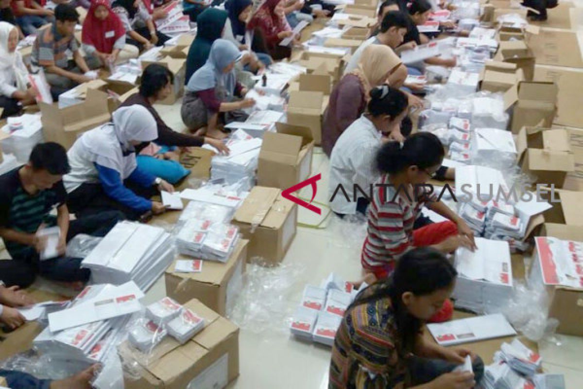 655 lembar surat suara di Kota Kupang rusak