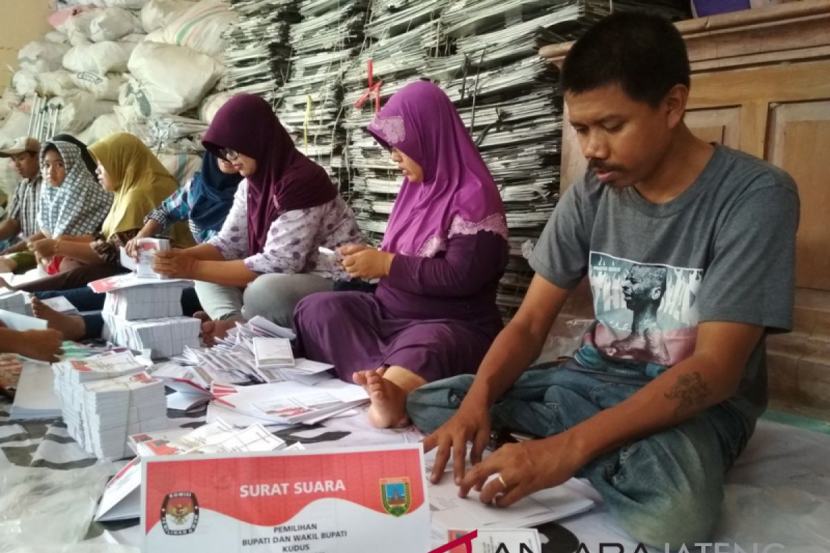 Lipat surat suara, KPU Kudus libatkan difabel