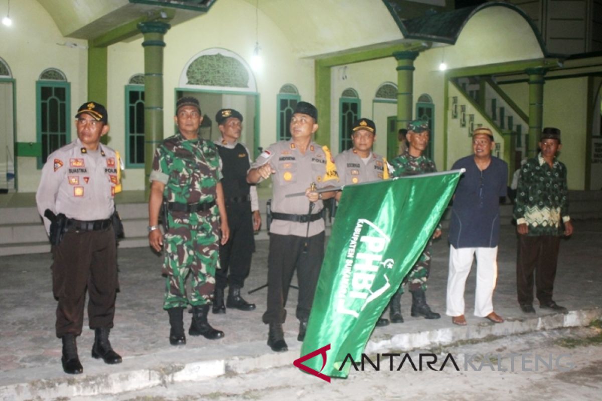 Kapolres Sukamara lepas syiar takbir keliling kota