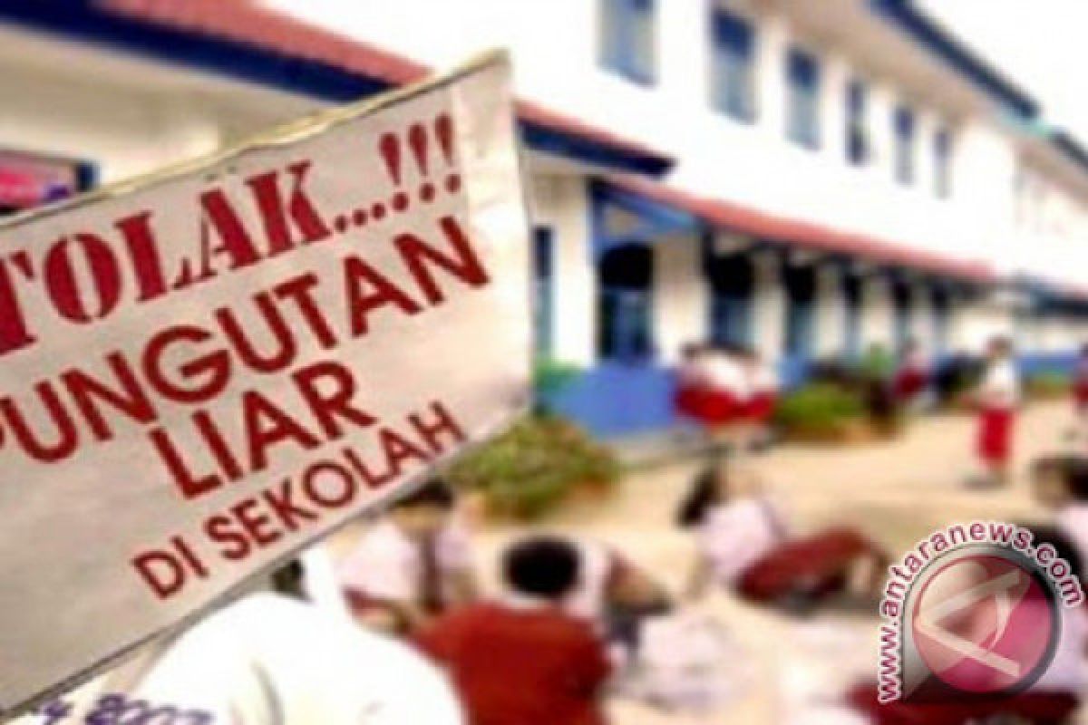 Karena pungli, Gubernur Jateng bebastugaskan kepala SMKN di Rembang