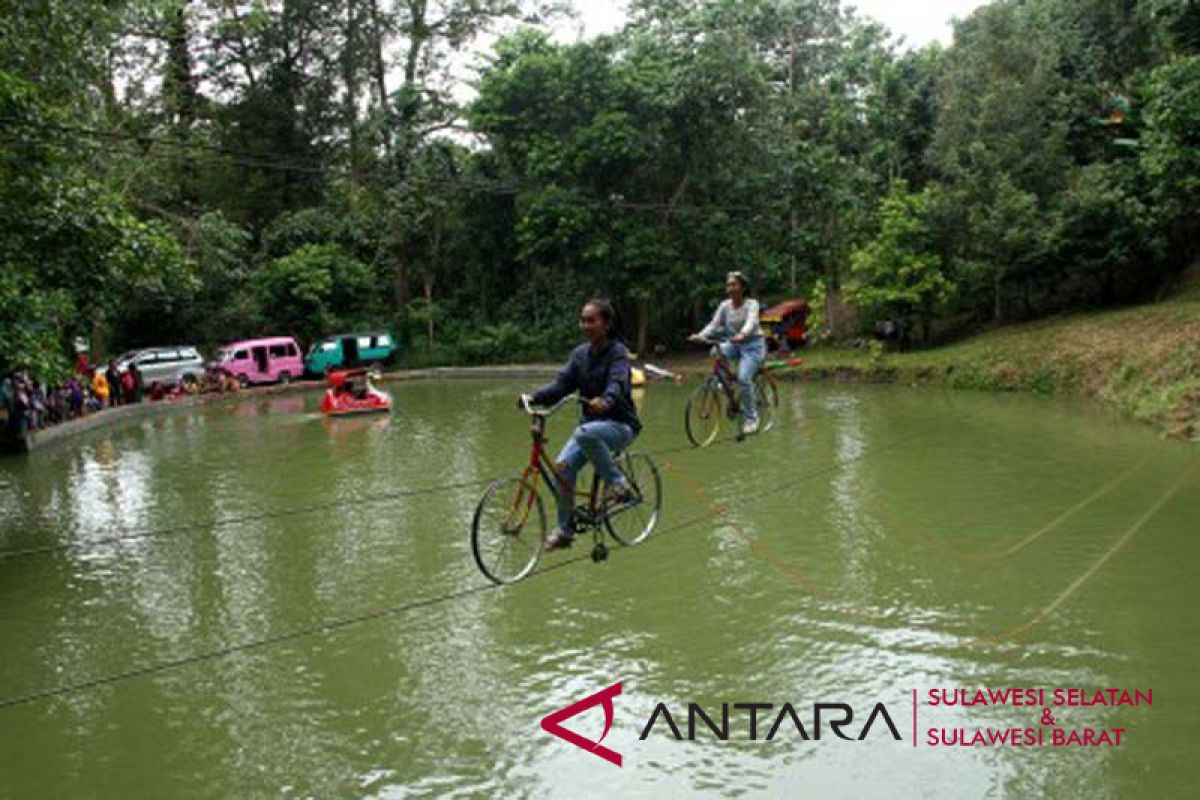 Wisata alam salu Pajaan Polman