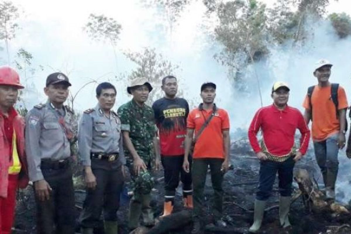  Tim Gabungan Bengkalis Berhasil Atasi Kebakaran Hutan