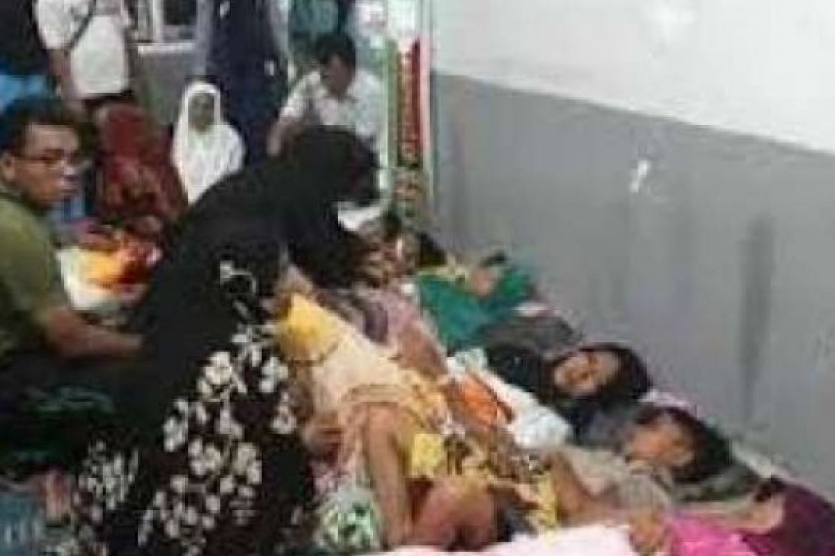 122 Warga Kampar Keracunan Massal, Dinkes Uji Sampel Makanan yang Hasilnya....
