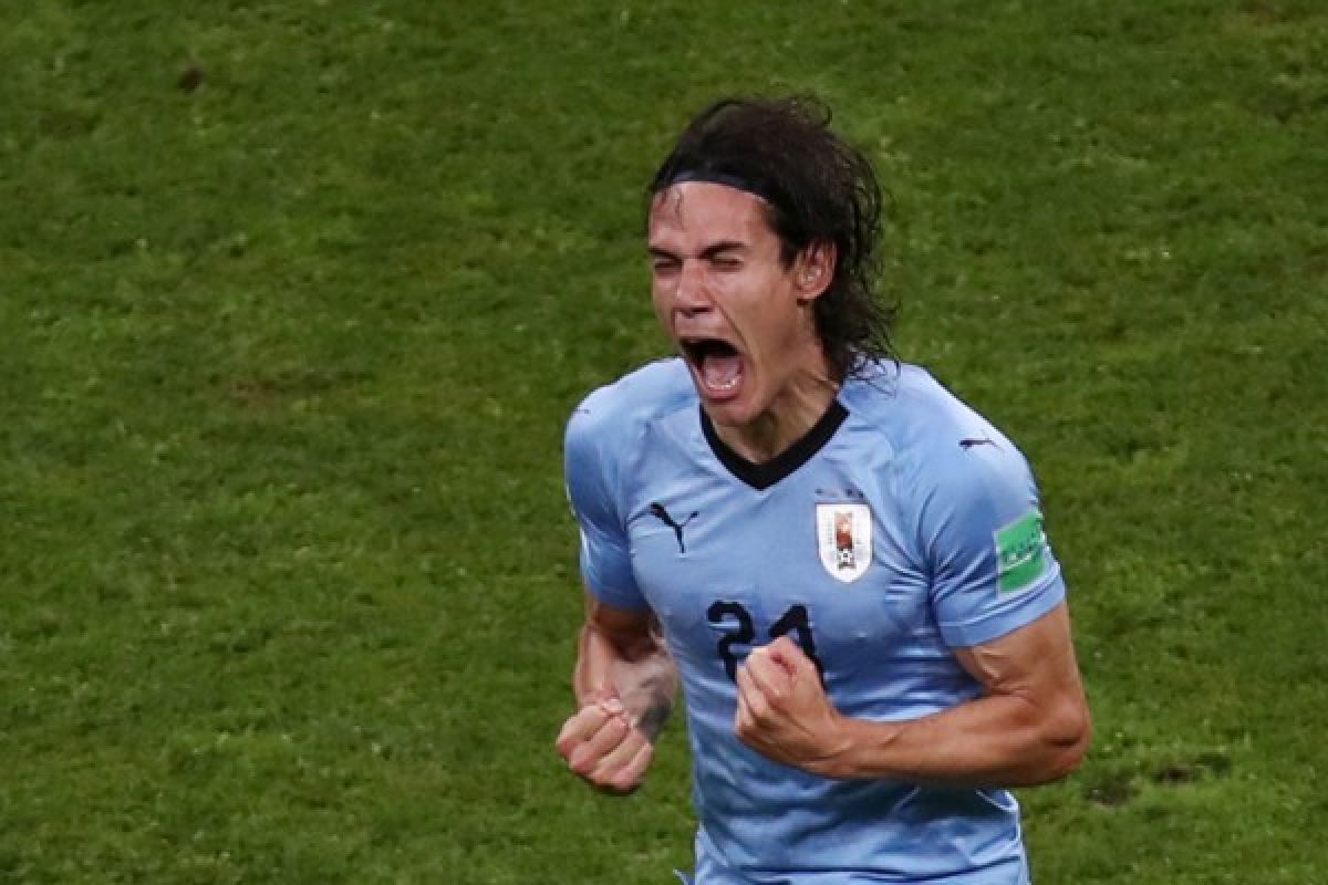 Penyerang Uruguay Cavani alami pembengkakan betis