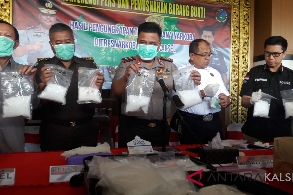 20 kg sabu-sabu disclosure a sweet gift of two-star police chief