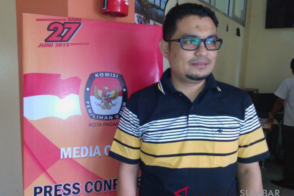 KPU Padang masih periksa kelengkapan berkas bacaleg, 50 persen berusia di bawah 50 tahun