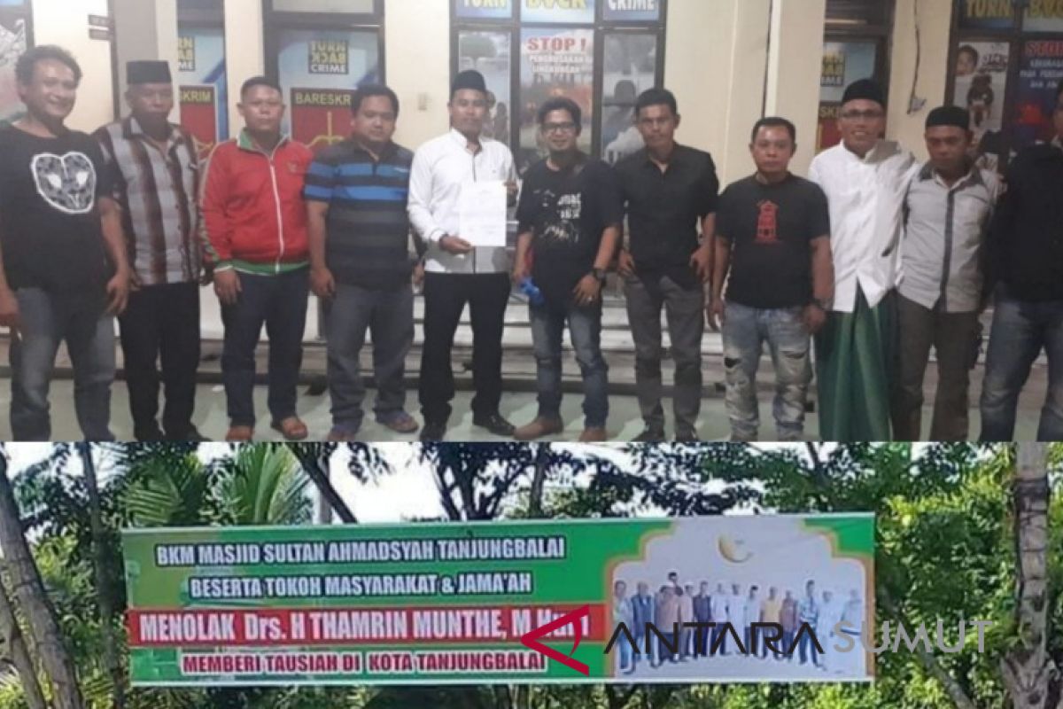 Masyarakat laporkan spanduk tolak ustadz tausyiah