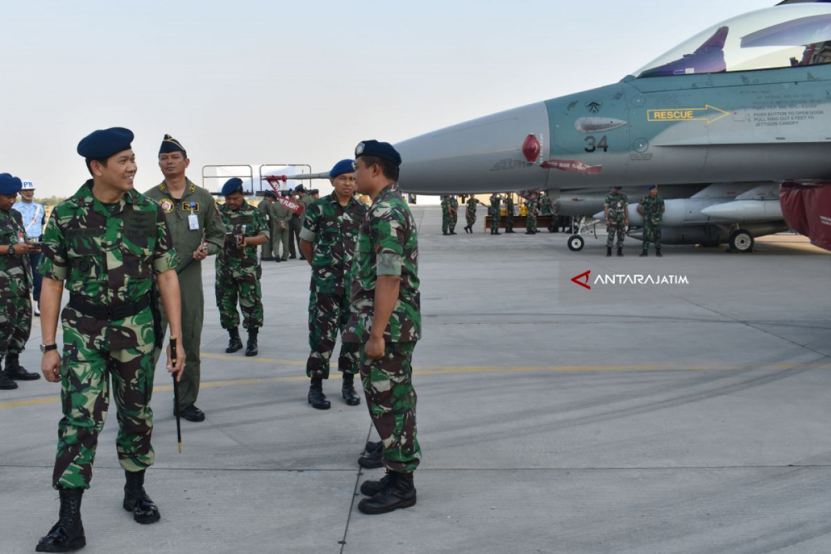 Lanud iswahjudi berangkatkan f-16 ikut `Pitch Black` (Video)