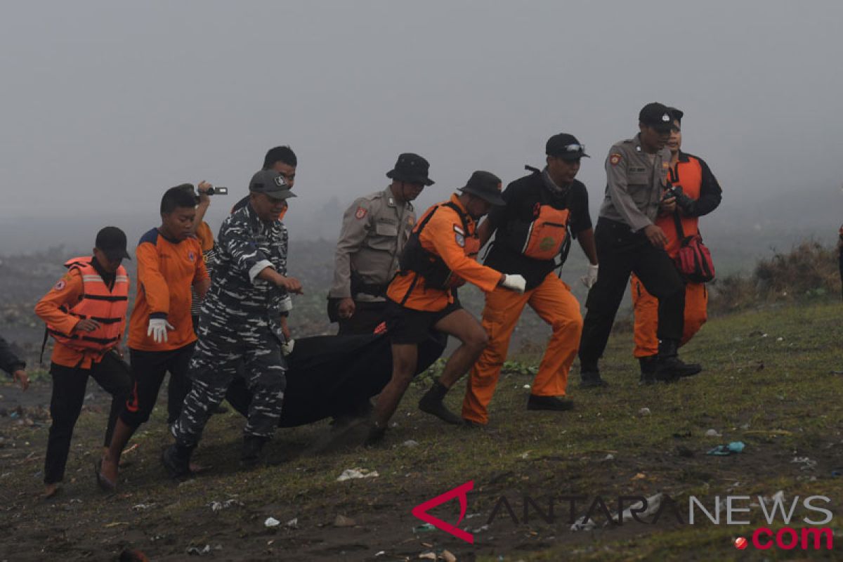 Jenazah satu korban kapal terbalik di Jember ditemukan