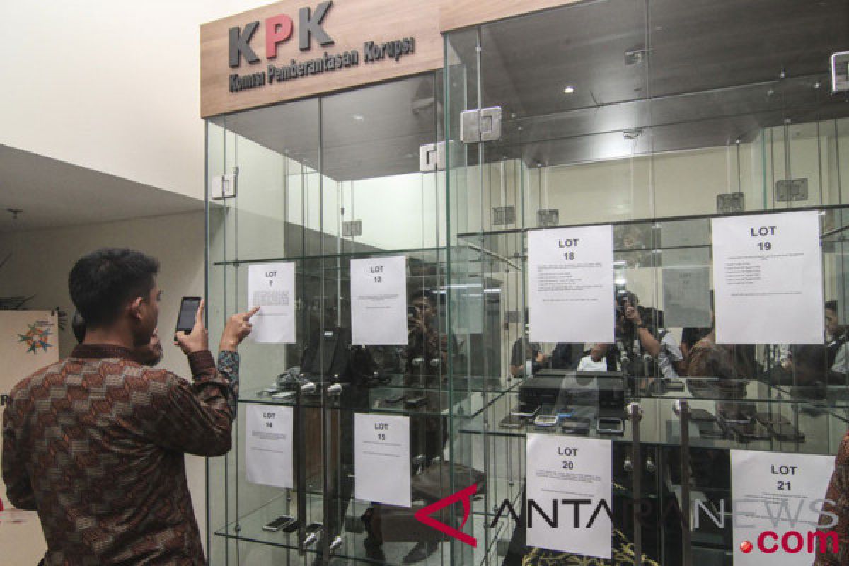 Ini barang-barang rampasan KPK yang dilelang hari ini