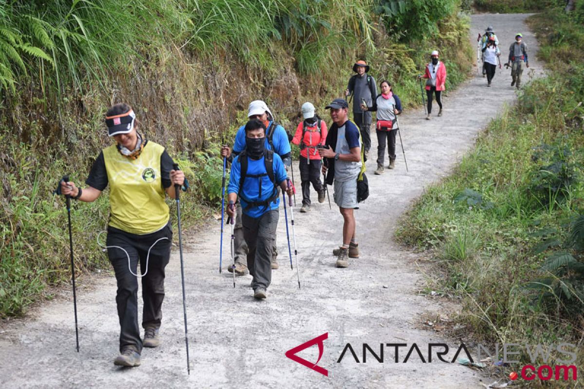 PVMBG : aktivitas Gunung Agung-Rinjani normal