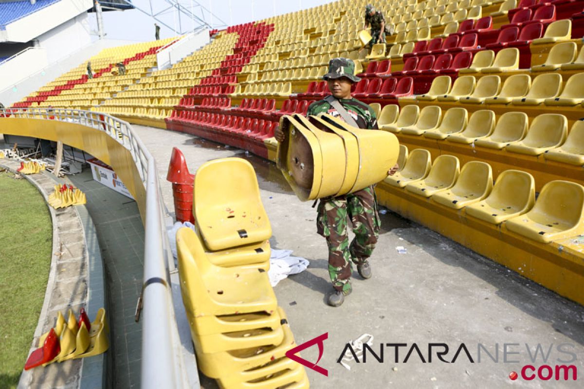 Polisi tahan dua tersangka perusak kursi Stadion GSJ