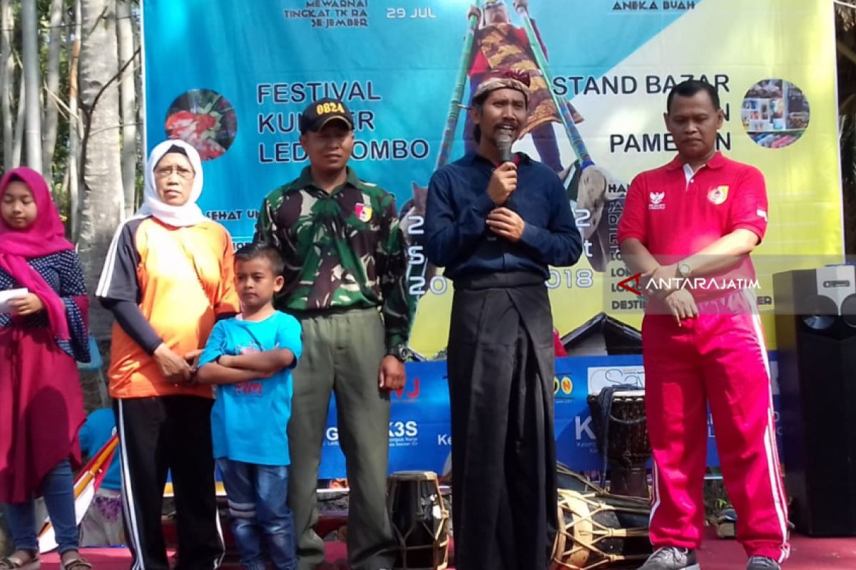 Festival Egrang ke-9 Diluncurkan Saat Kegiatan Pasar Lumpur di Jember