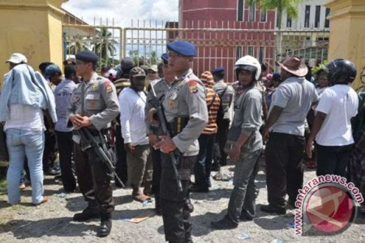 640 Personel TNI-Polri Amankan Rapat Pleno KPU Mimika