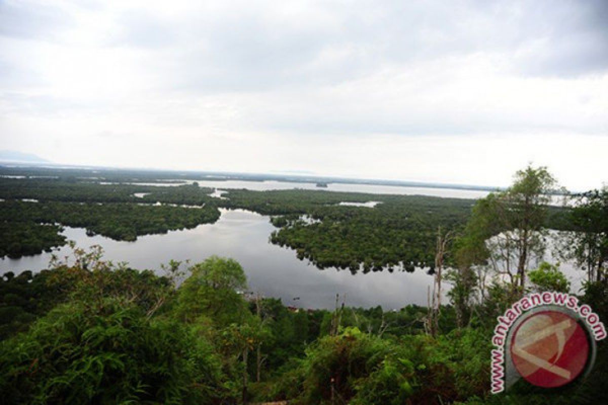 Danau Sentarum Kalbar dipadati wisatawan