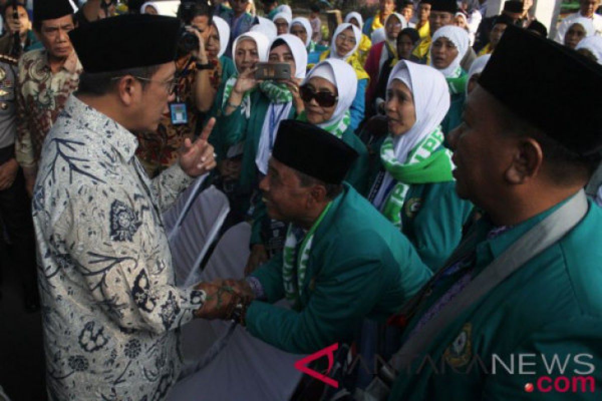 Dirjen Minta Petugas Haji  