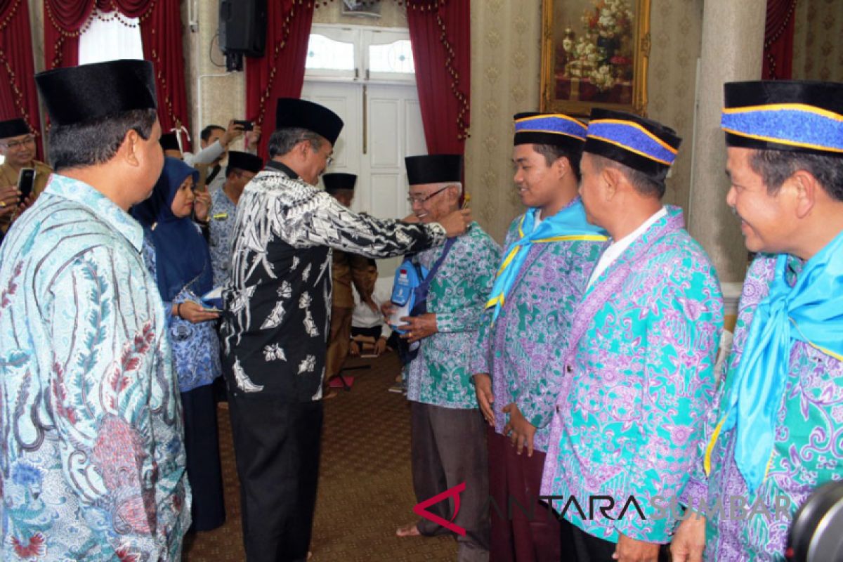 Bupati Solok titipkan doa kemajuan daerah pada calon haji