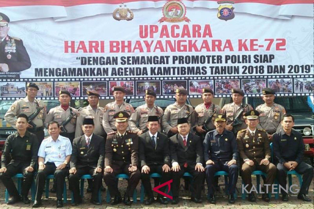 Anggota Polri pengemban tugas mulia, kata Bupati Barut