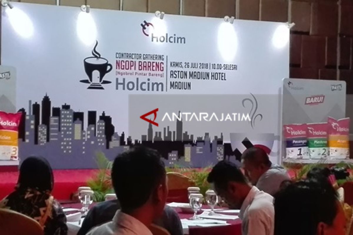 Holcim Kenalkan Produk Mortar di Madiun