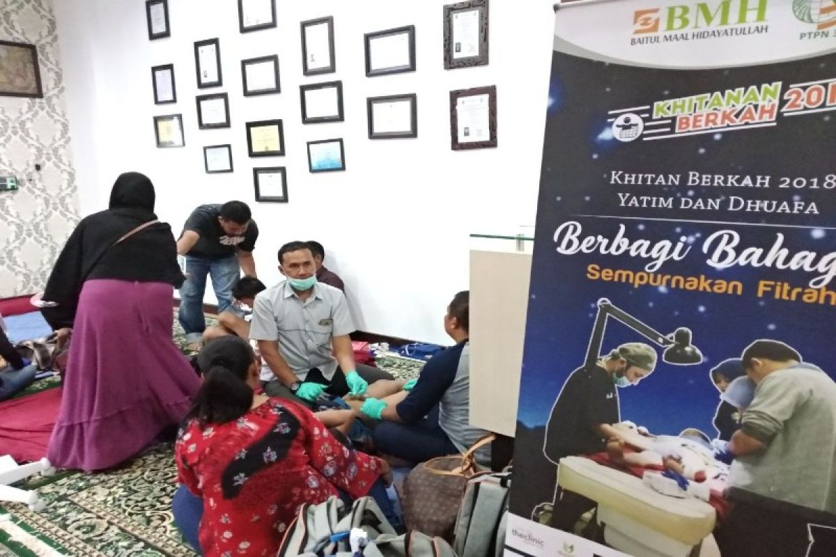 The Clinic - PTPN 3 - BMH Gelar Khitan Massal