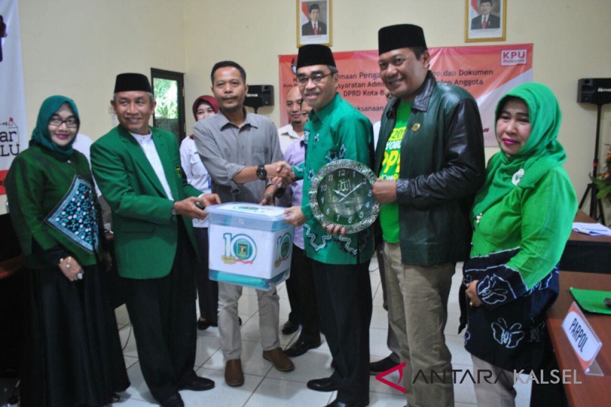 PPP Banjarbaru pertama daftarkan bacaleg ke KPU