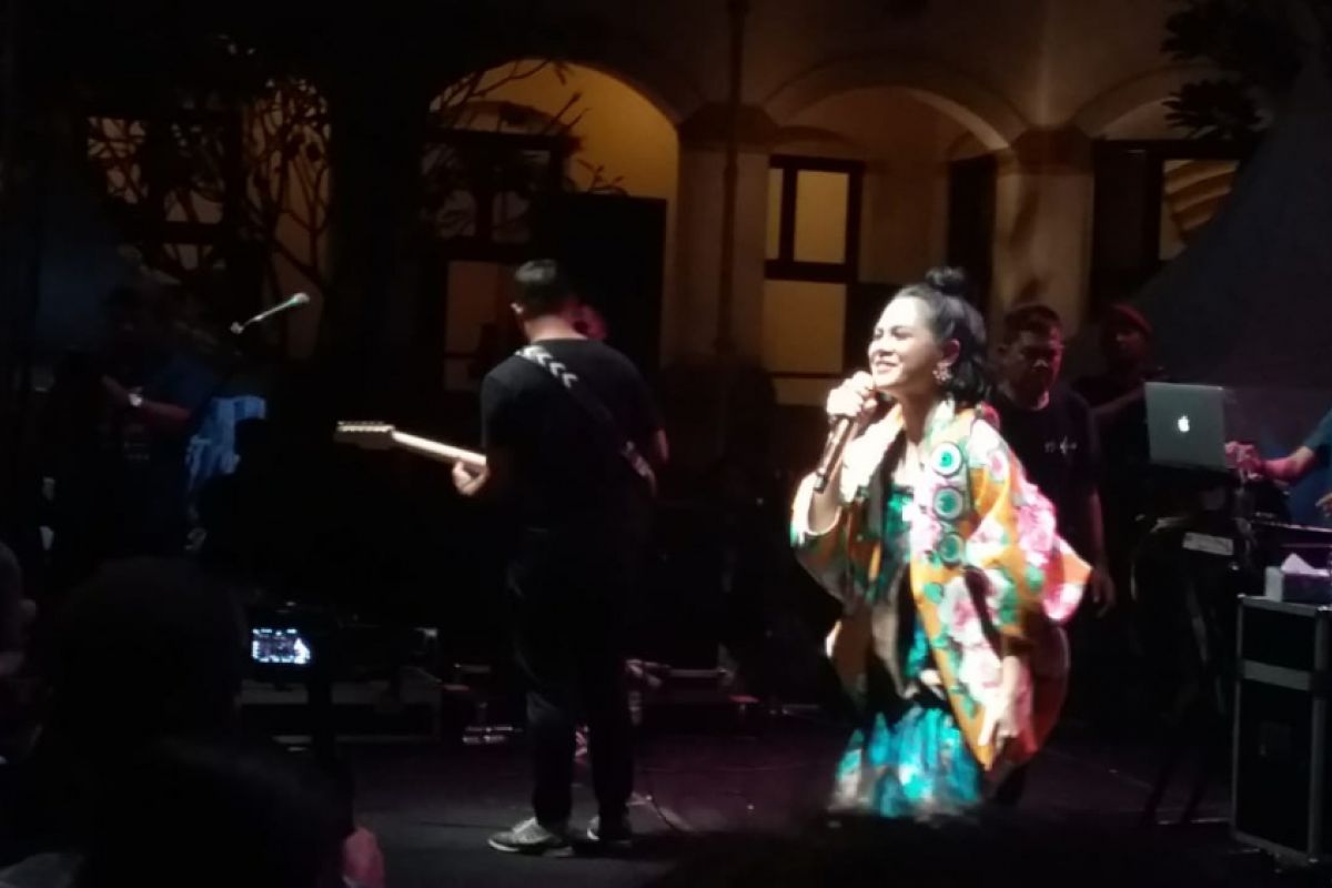 Andien promosikan Lawang Sewu lewat jazz