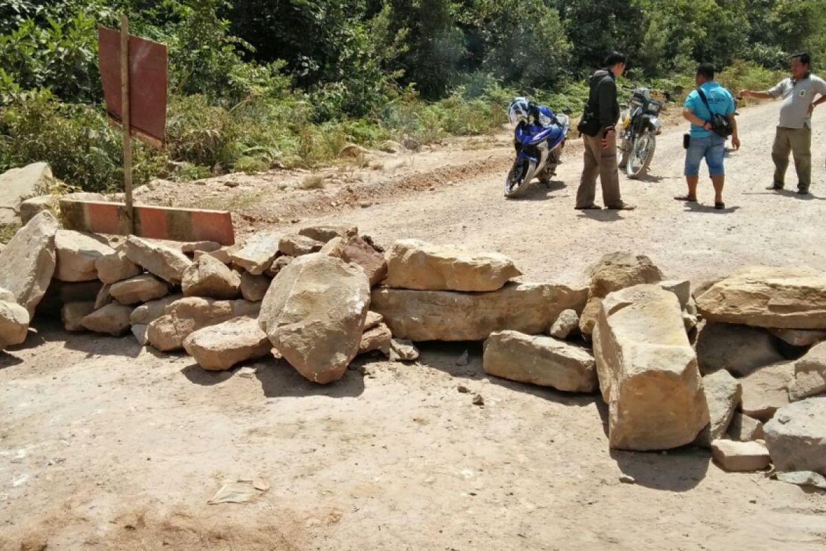 Sengketa lahan kebun sawit perbatasan belum selesai