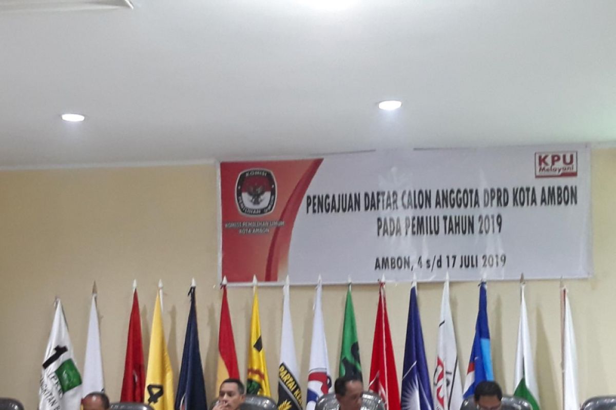 Parpol daftar Bacaleg di KPU Ambon