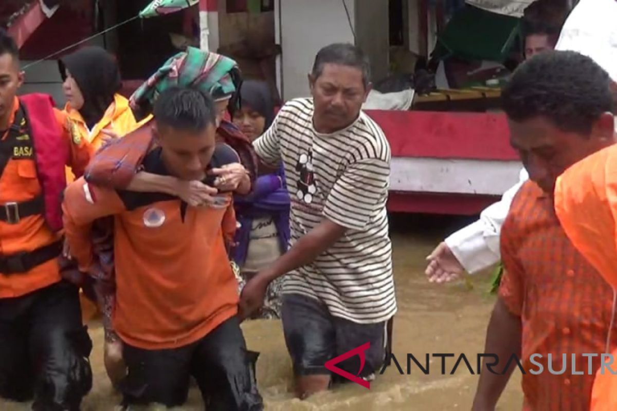 Puluhan rumah warga dibantaran sungai terendam banjir