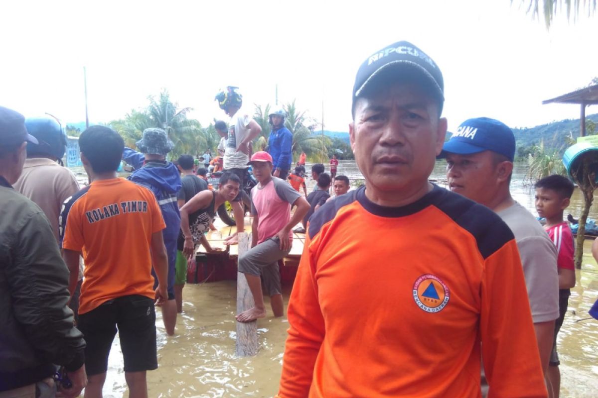 BPBD Kolaka Timur bangun tenda pengungsi